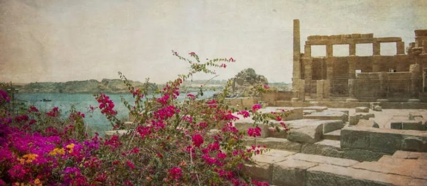 Landmark Moments: Original Artwork Inspired by Iconic Places